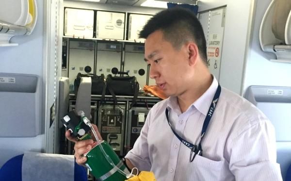 预防高原反应的家中便携式氧气瓶可以带上飞机或托运吗