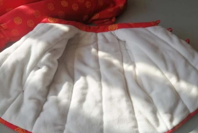 半天的时间，又给宝宝做了一套新棉衣。附详细的制作教程