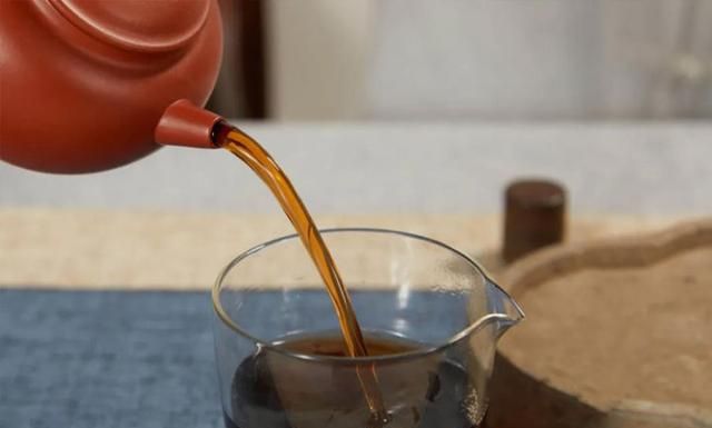 详解：什么是普洱茶老茶头，它是怎么形成的，老茶头怎么泡好喝