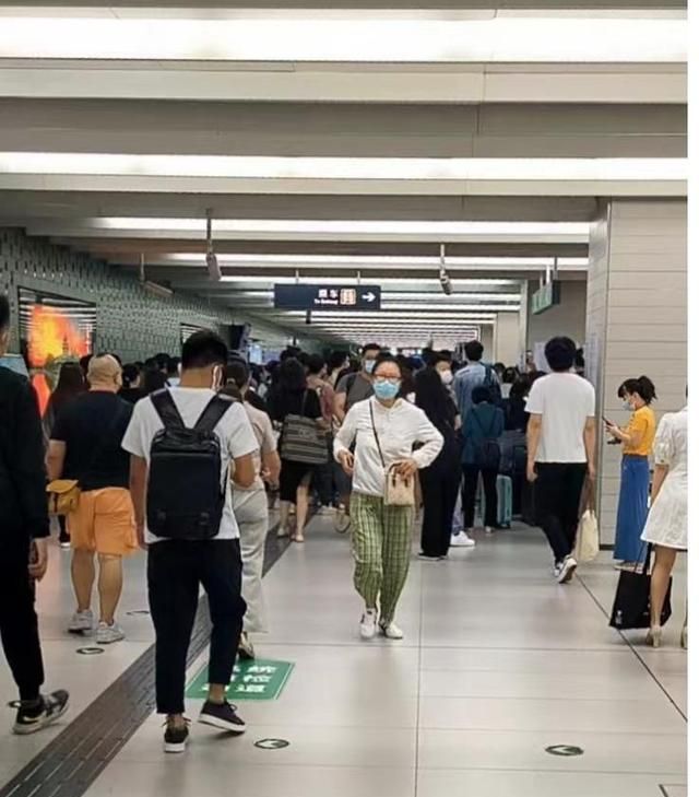 北京地铁闸机无法查验健康码，京港地铁：已恢复