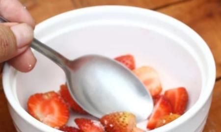 冬季草莓要放冰箱吗，冬天的草莓能放冰箱冷藏吗？图6
