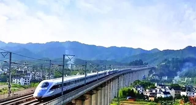 四川巴中又一条新高铁获批，全长250公里，总投资225亿元