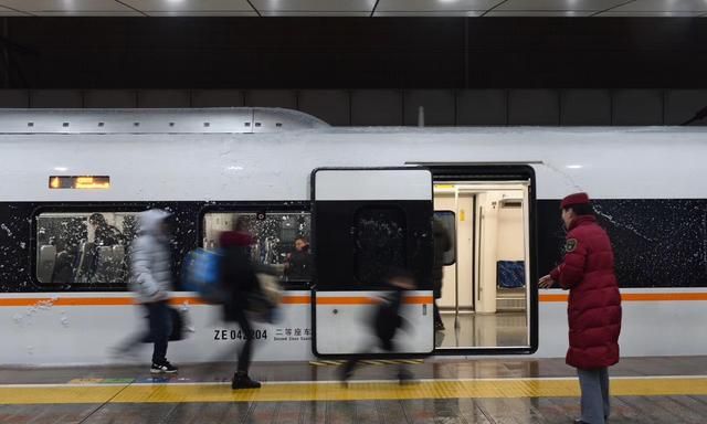 郑州局管内高铁列车限速，可通过这个小程序查询有无晚点