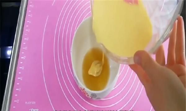 牛奶和鸡蛋可以做什么，牛奶鸡蛋布丁怎么做？图8