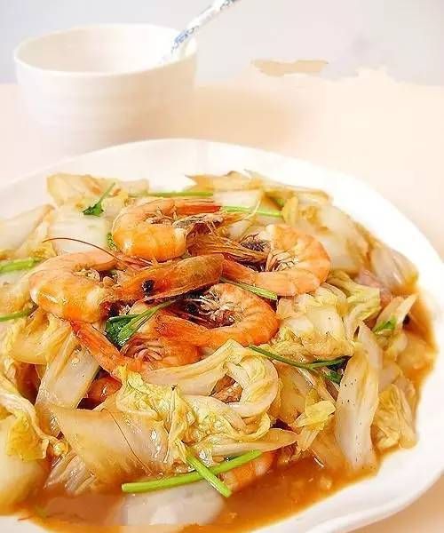 如何做水晶白菜造型虾饺