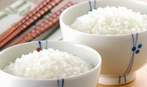 米饭没蒸熟怎么办 陈米如何蒸出来好吃