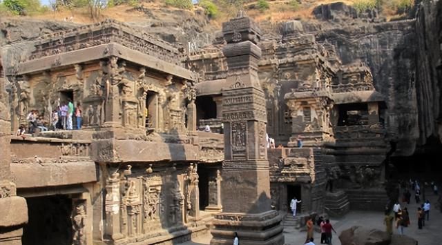 从罗湿陀罗拘陀埃洛拉石窟，浅析古印度建筑，其宗教艺术价值