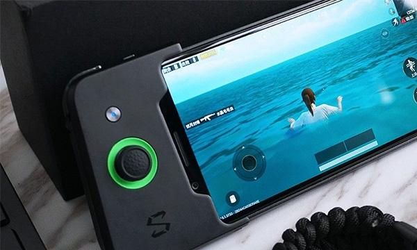 游戏手机怎么选？黑鲨和红魔对比：决定因素并非配置，而是设计