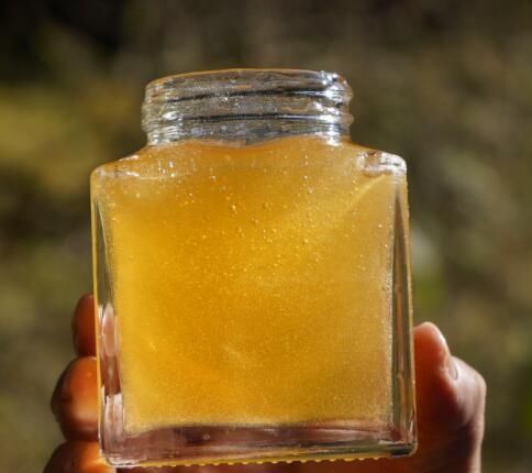 喝蜂蜜水的好处有哪些，每天喝蜂蜜水的好处？图4