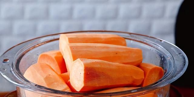 秋冬季节，遇到红薯别手软，比蜜甜，推荐这5种做法，大家抢着吃