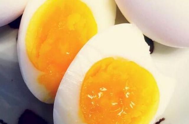 白煮蛋冷水下锅要煮几分钟，煮溏心蛋一般需要几分钟？图5