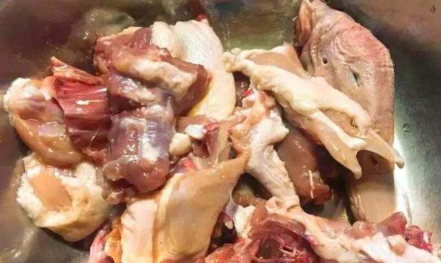 鸭肉火锅最好吃的做法，营养美味，方法简单味道好，很下饭