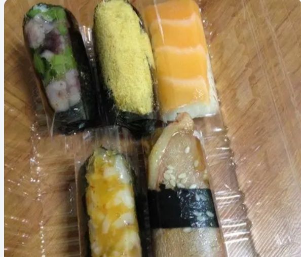 没吃完的寿司如何保存，没吃完的寿司可以放冰箱里吗？图3