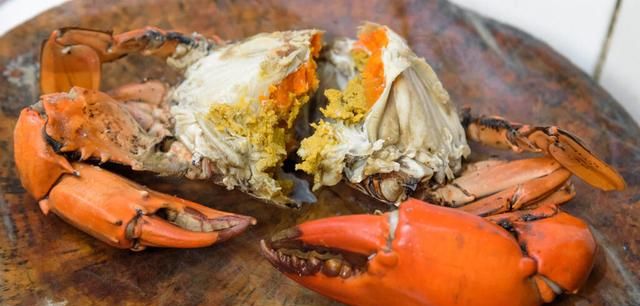 蒸熟的螃蟹能过夜吗？过夜了还能吃吗？怎么保存才能吃？一文搞懂