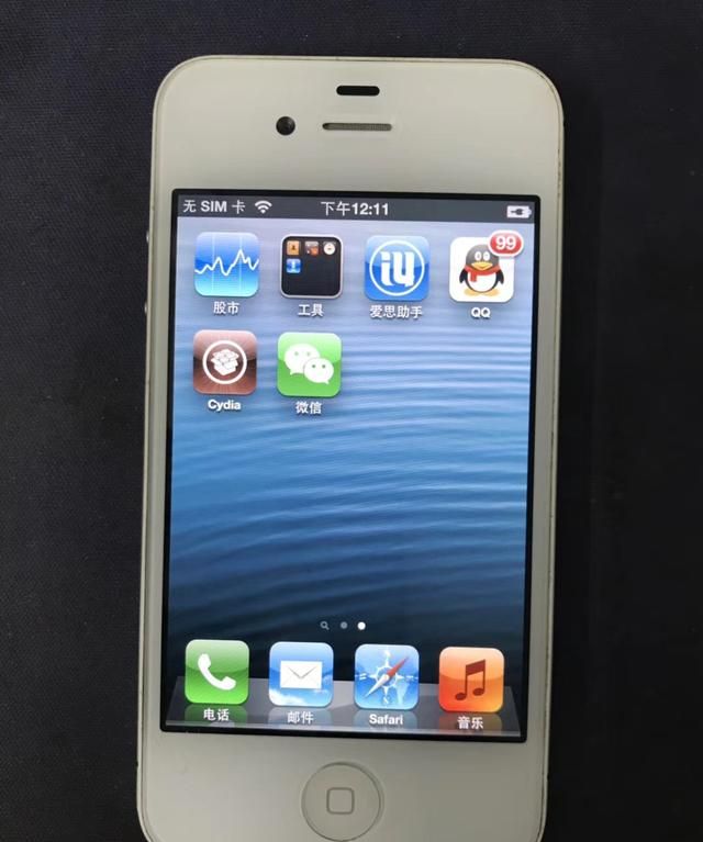 iPhone4s怎么降级到6.1.3，降级后如何下软件和使用微信