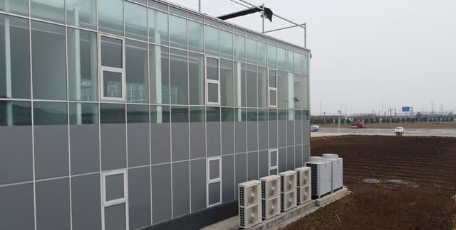 2023年玻璃温室大棚造价多少钱一个平方米了