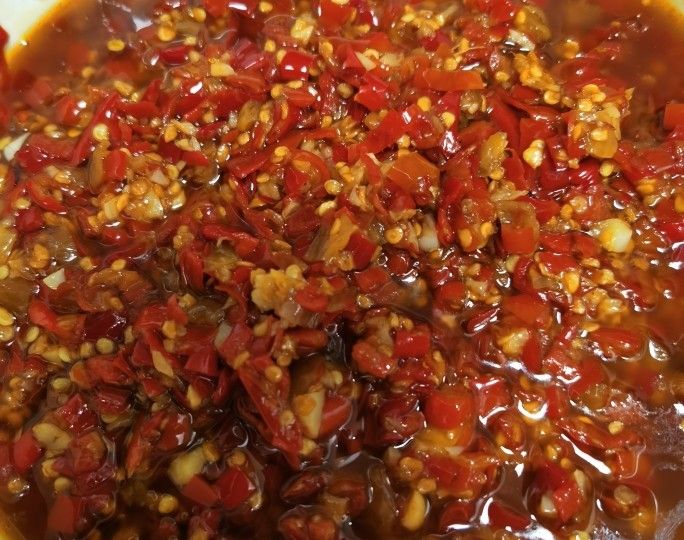 青椒剁椒酱怎么做好吃，剁椒怎么做正宗辣椒酱？图6