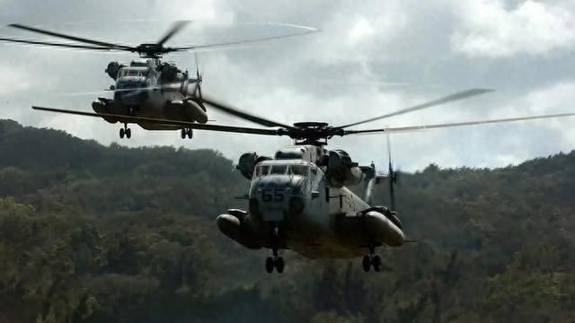 全球最大的直升机，搭载三台发动机 可吊起一台F35