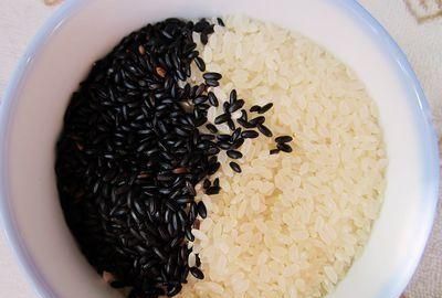 黑米饭怎么做，东北人吃的黑米饭是怎么做的？图3