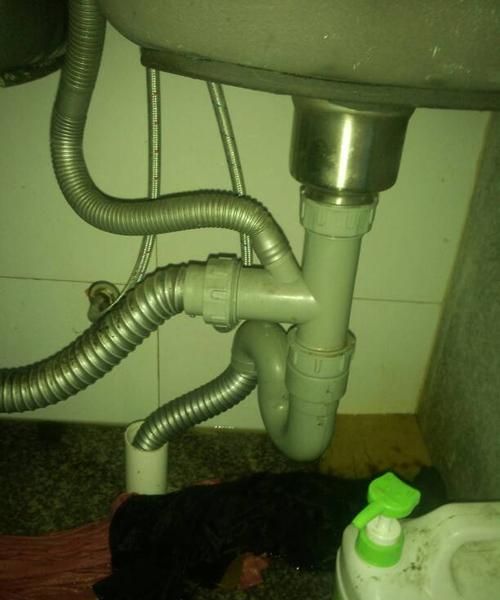 洗碗池漏水怎么处理换了新下水管道后还是漏怎么办