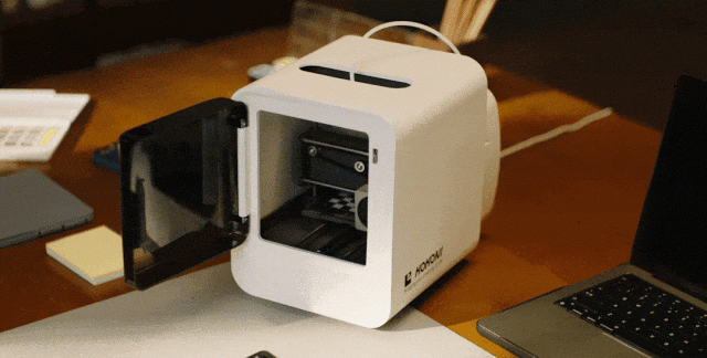 入门级3D打印机，到手即用、免调试，一部手机就能打印