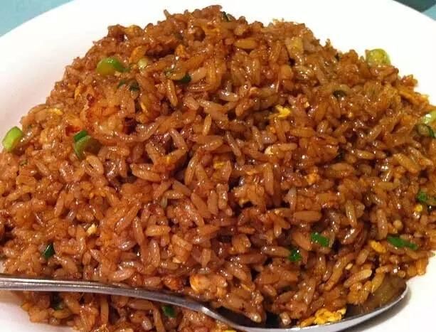 怎么炒米饭好吃，怎么炒米饭好吃？图2