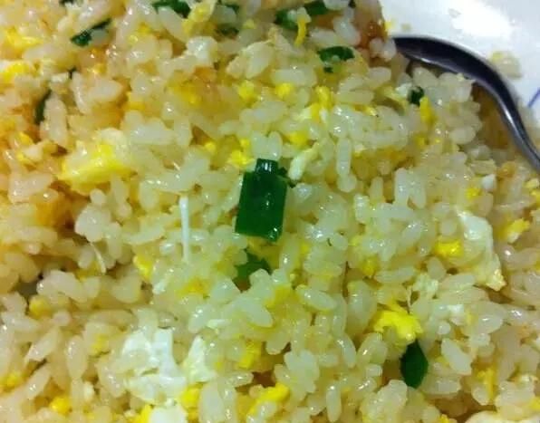 怎么炒米饭好吃，怎么炒米饭好吃？图4