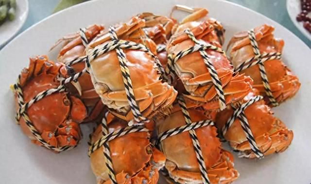 这才是蒸螃蟹的正确做法，牢记4个步骤，肉质鲜美，蟹黄一滴不漏