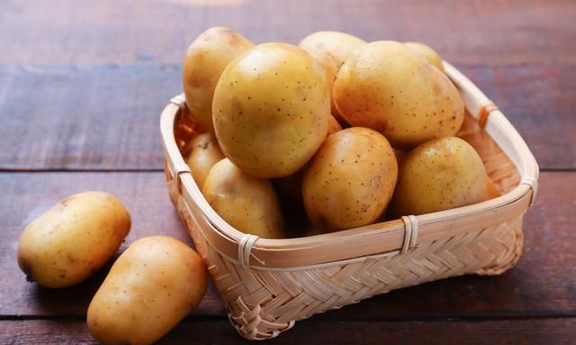 土豆为什么不能放冰箱？赶紧告诉家人吧！不止土豆这9种也不能