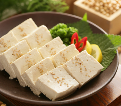 豆腐真的是了不起，和肉一样好吃，那豆腐热量高吗？